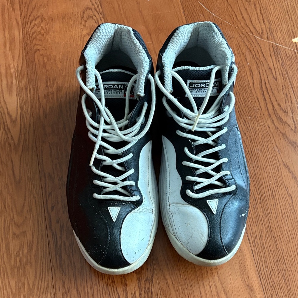 Jordan team 1 basket team shoe